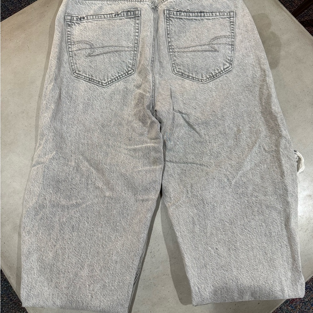 American Eagle Outfitters Light Gray Distressed Boyfriend Jeans - Picture 2 of 3
